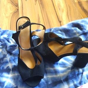 Black Cato heels